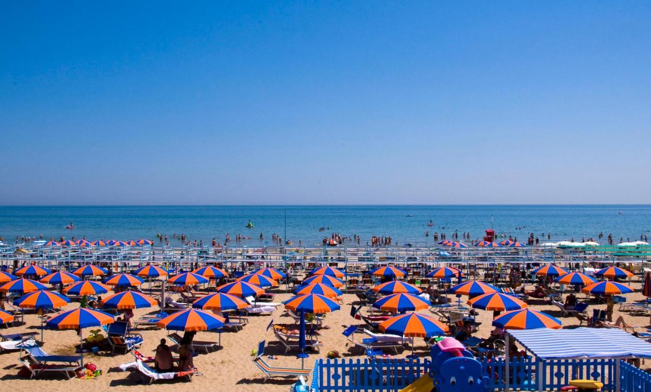 Hotel Maris Stella Riccione Exterior photo