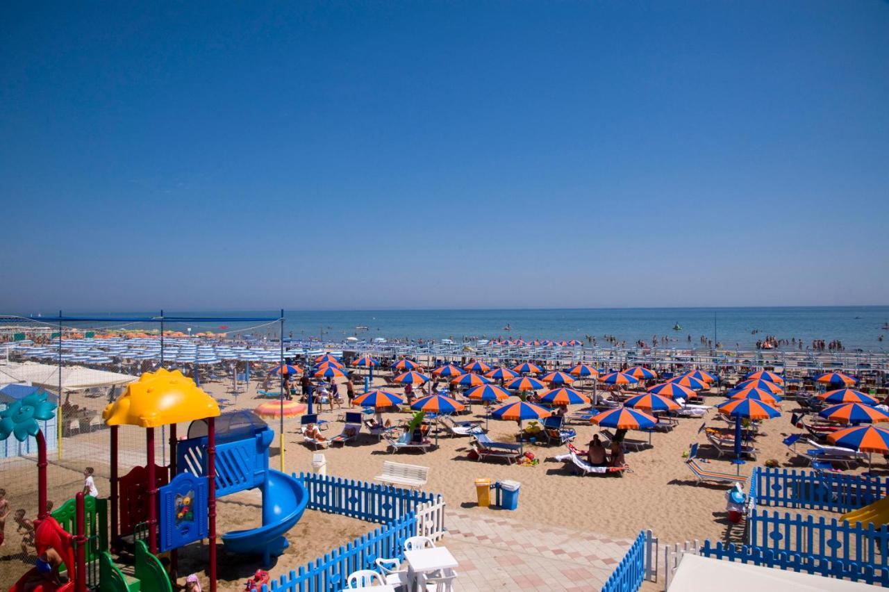 Hotel Maris Stella Riccione Exterior photo