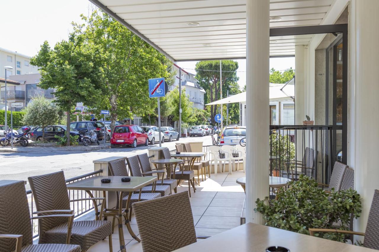 Hotel Maris Stella Riccione Exterior photo